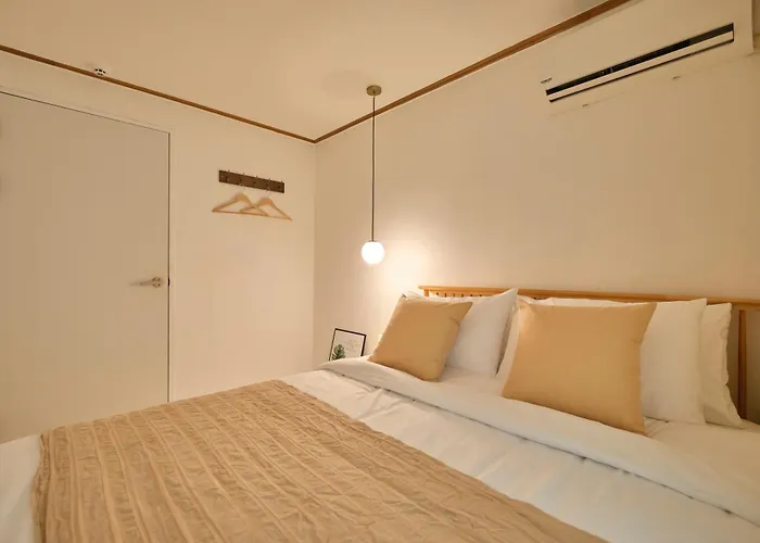 Station 301 Maximum 6 People Apartamento